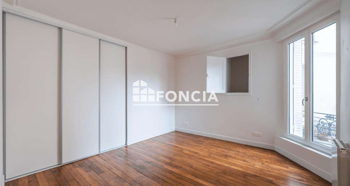 Appartement à PARIS-19E