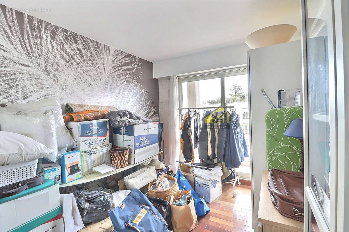 Appartement à PARIS-14E