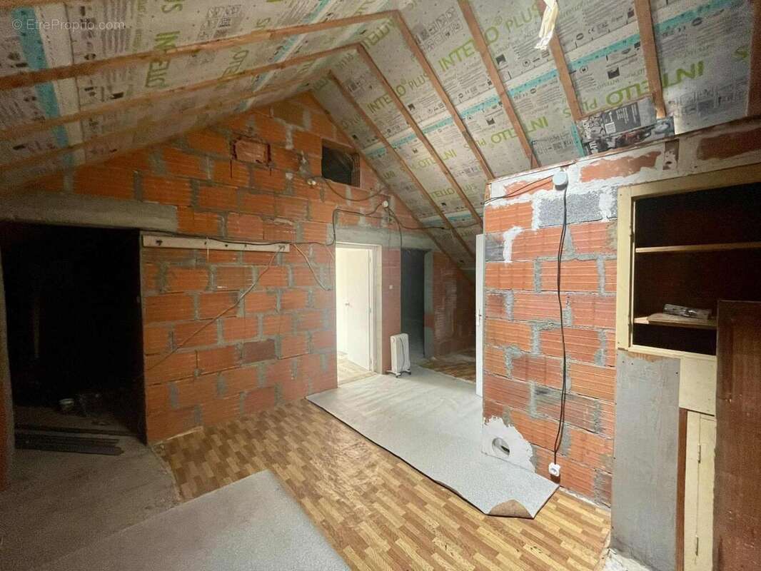Maison 100 m² à Gentioux-Pigerolles  - photo 9