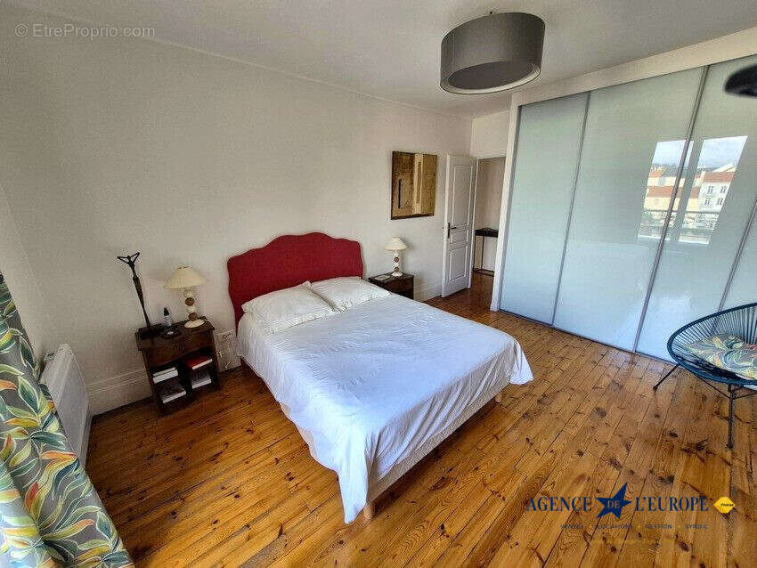 Appartement 105 m² à Vichy  - photo 3