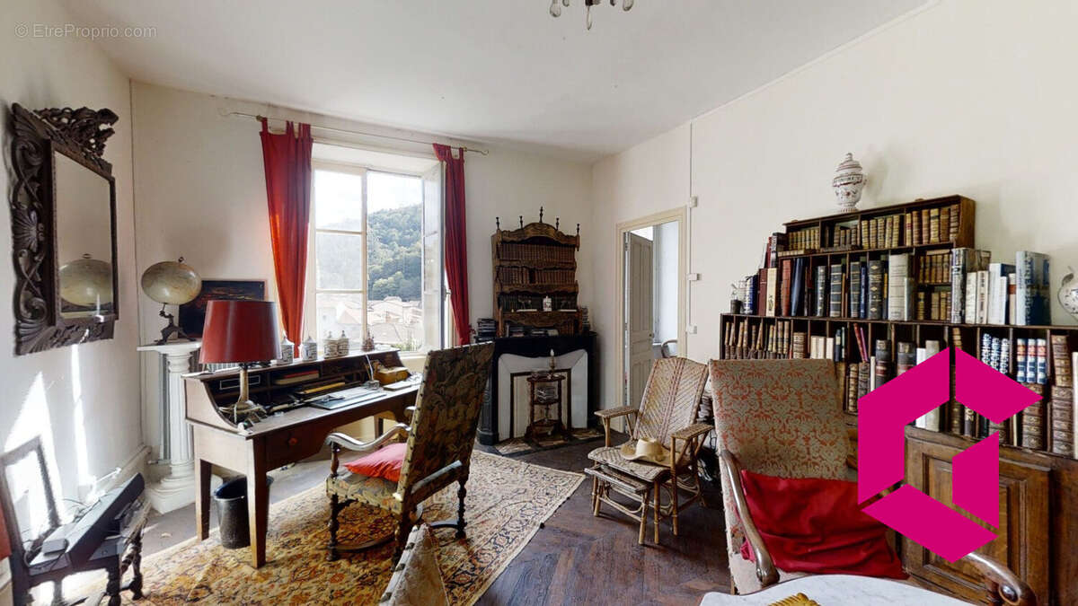 Maison à OLLIERGUES