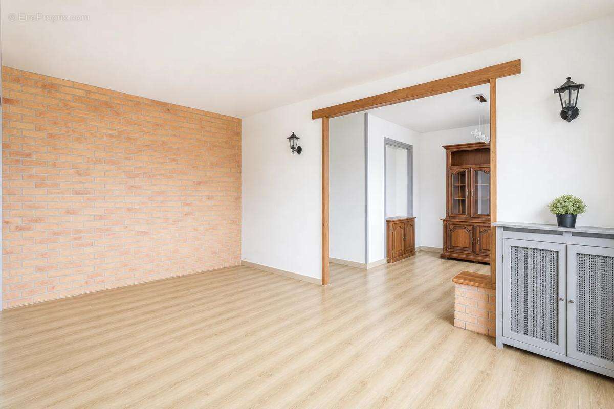 Appartement à COLOMBES