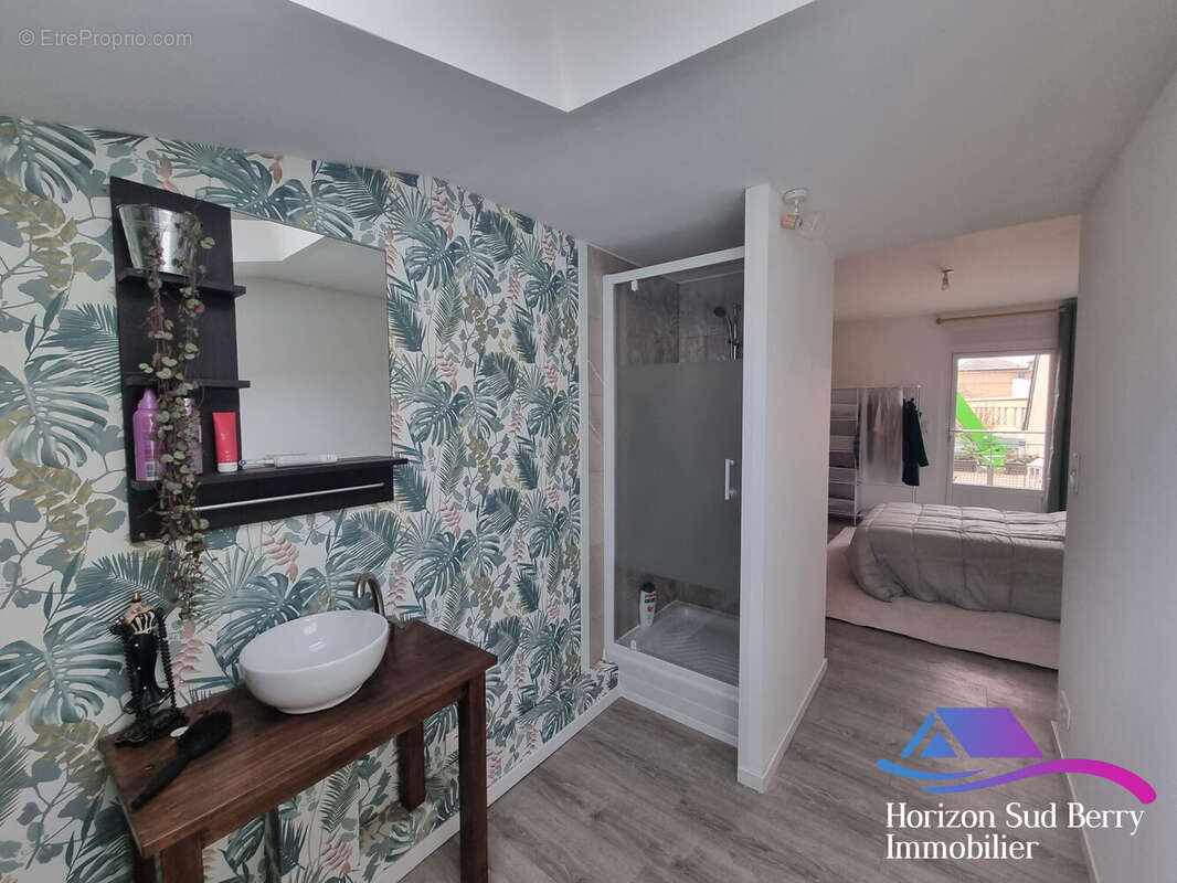 Chambre parentale - Maison à LA CHATRE