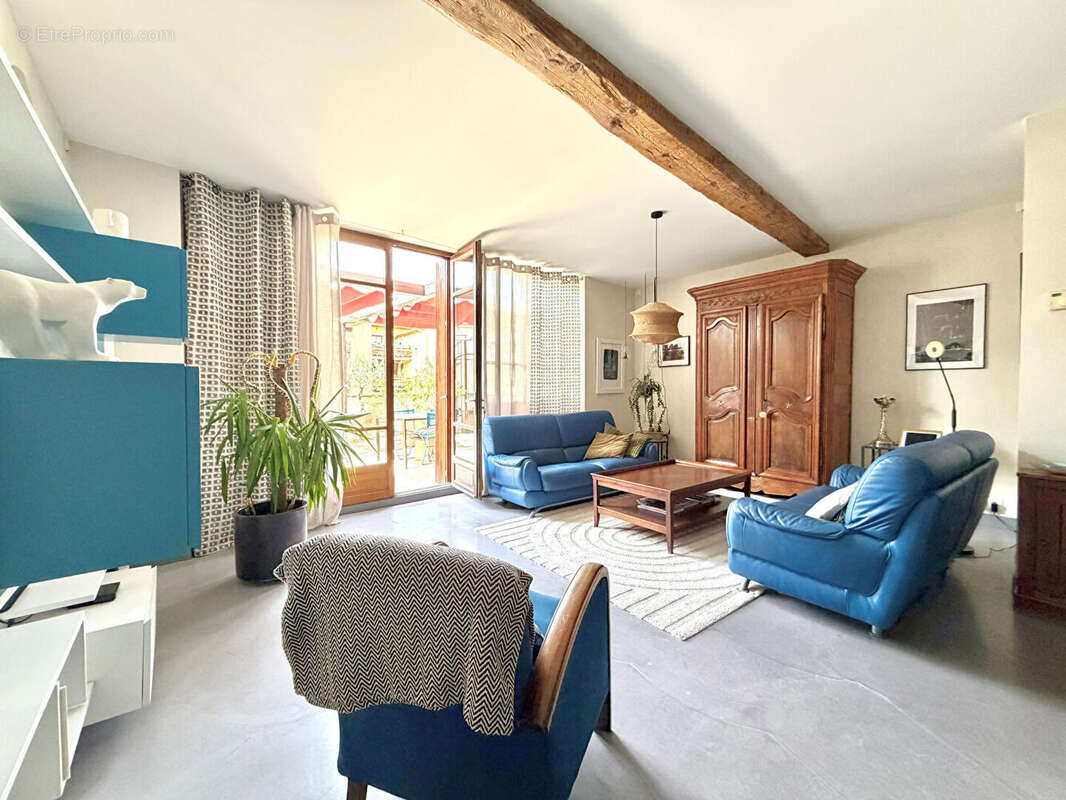 Appartement à SAINT-ETIENNE