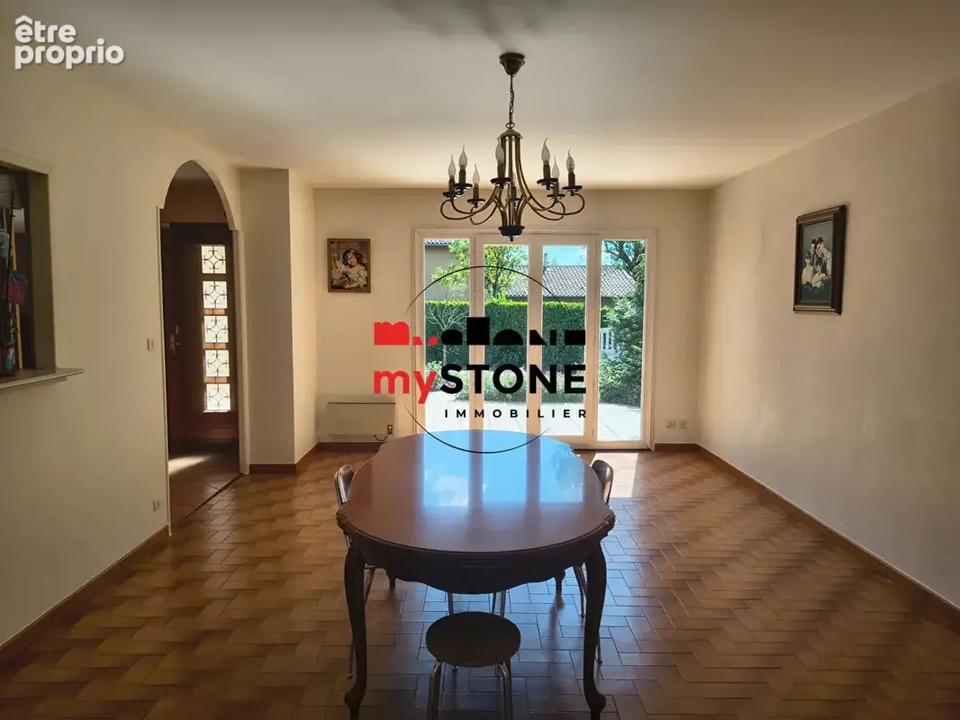 ARS SUR FORMANS - Maison 138 m² 4 CH sur un terrain de 677 m² - photo 4