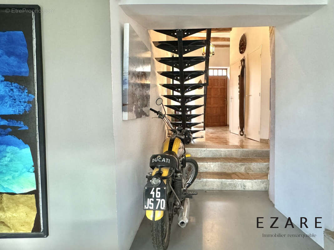 Maison à FONTAINE-FRANCAISE