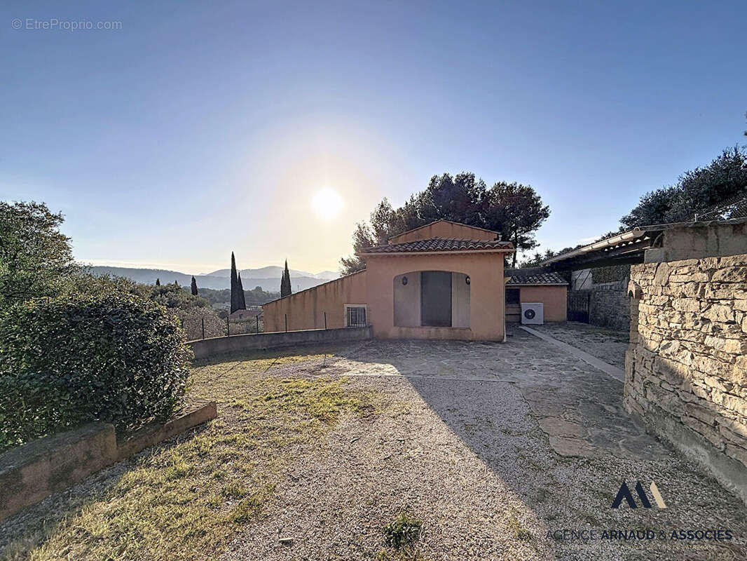 Maison à LA CADIERE-D'AZUR
