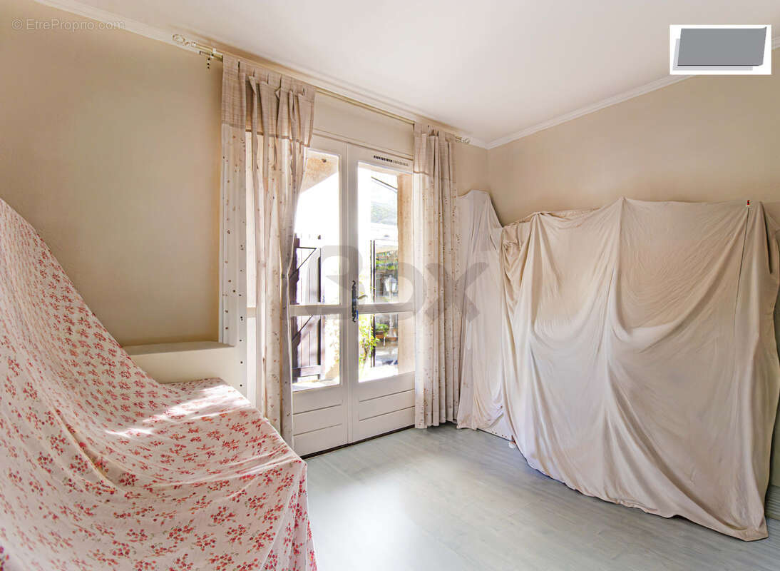 Appartement à OLLIOULES