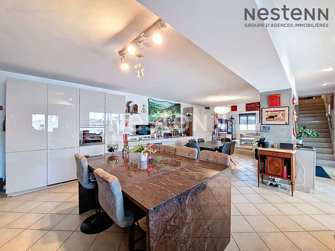 Maison à LUNEL-VIEL