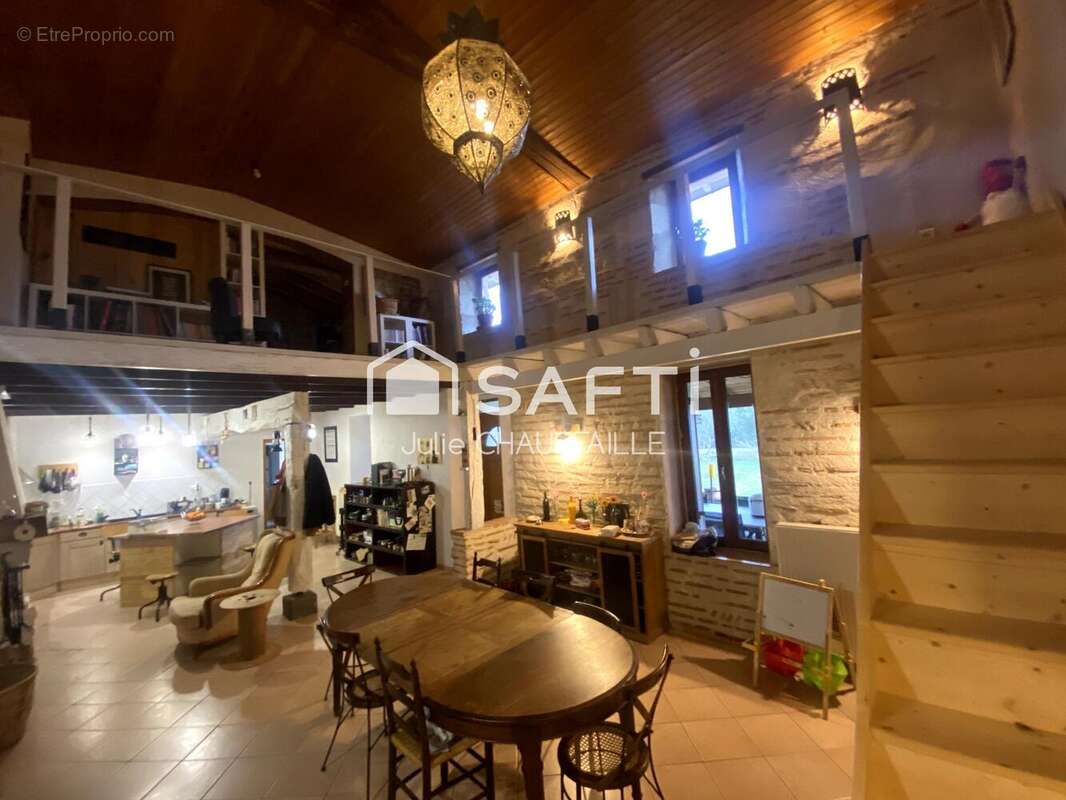 Maison 133 m² à Fauguerolles  - photo 6