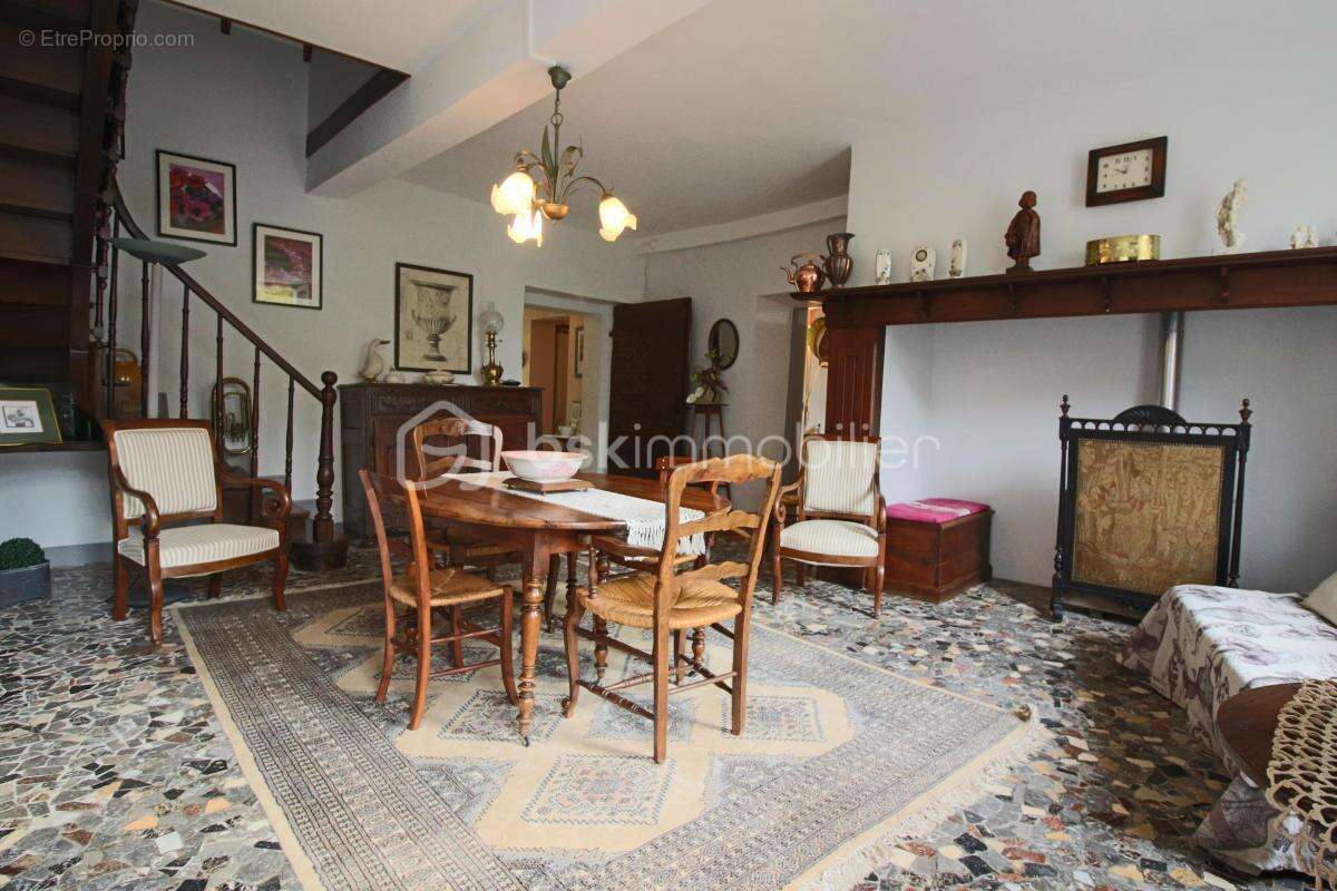 Maison à SERRES-CASTET