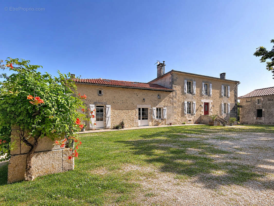 Maison à BECHERESSE