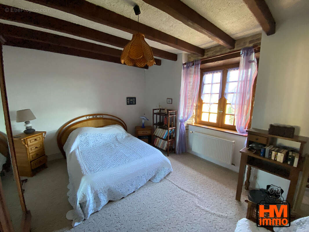 Maison à SAINT-YRIEIX-LA-PERCHE