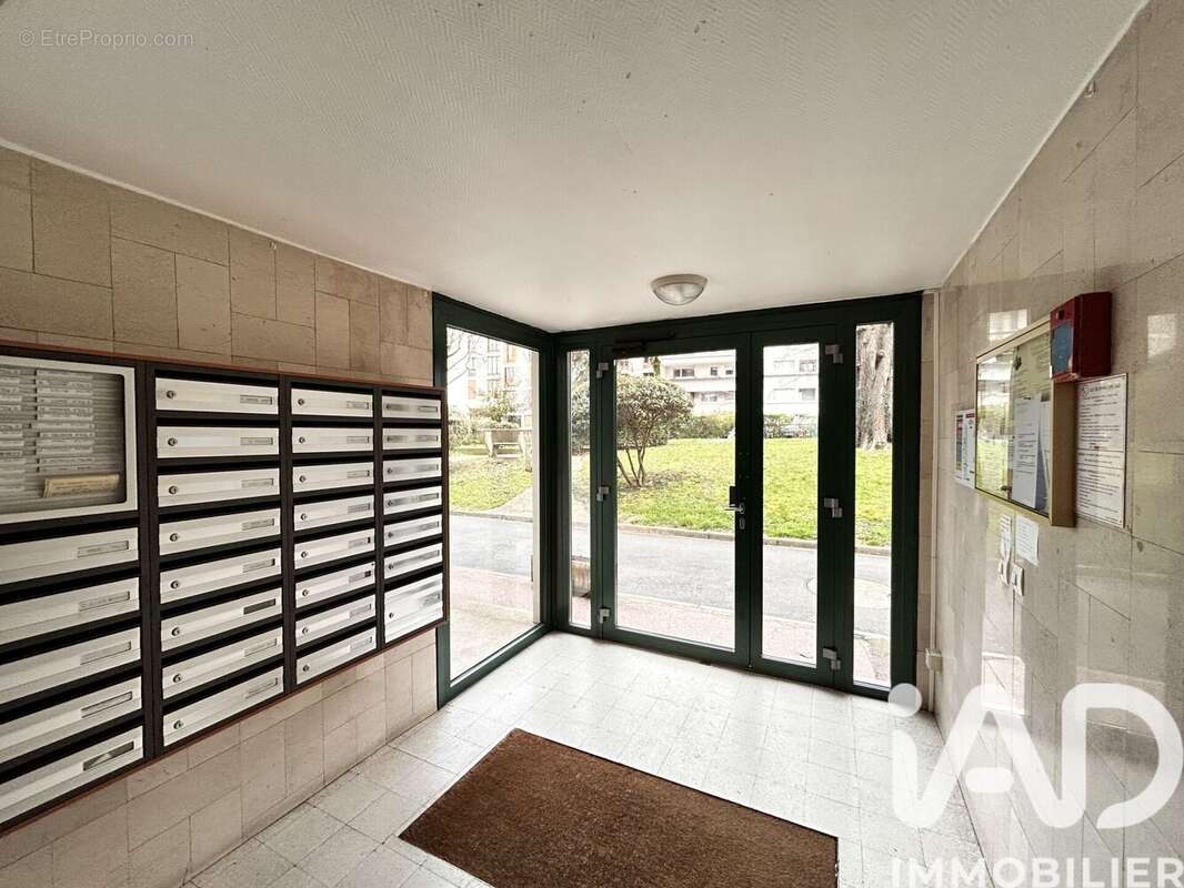 Photo 9 - Appartement à CHOISY-LE-ROI