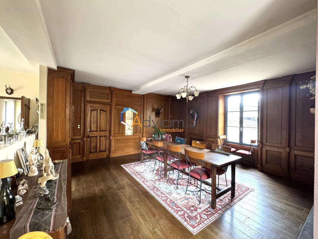 Maison 410 m² à Torcy-En-Valois  - photo 6