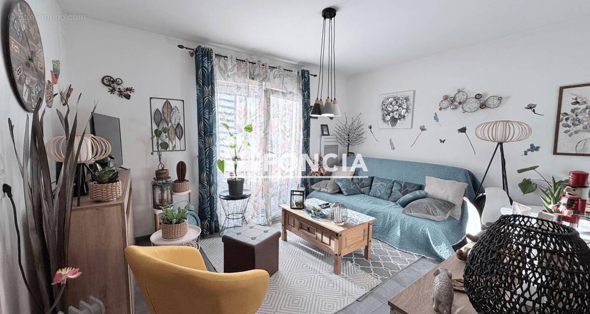 Appartement à COGOLIN