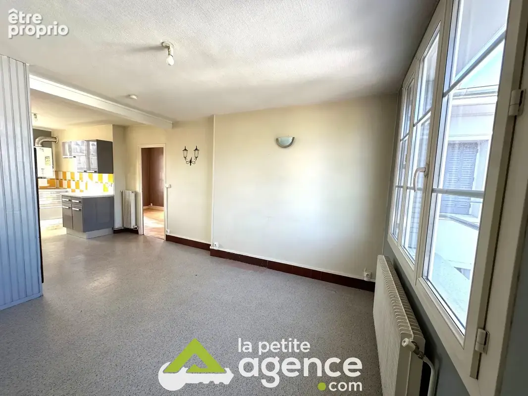 Photo Appartement à Bourges au prix de 76 000€