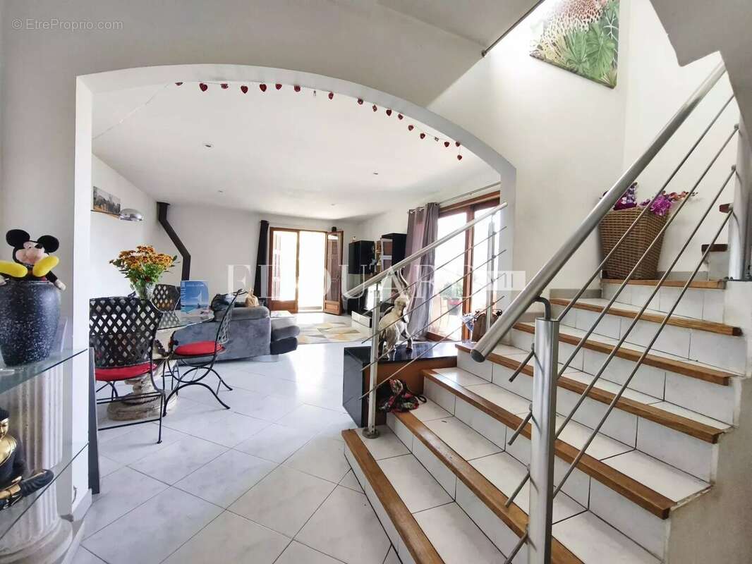 Maison à SAINTE-AGNES