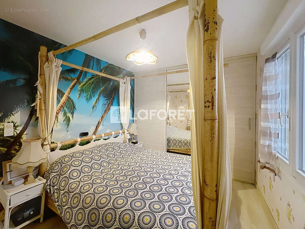 Maison à MONCETZ-LONGEVAS