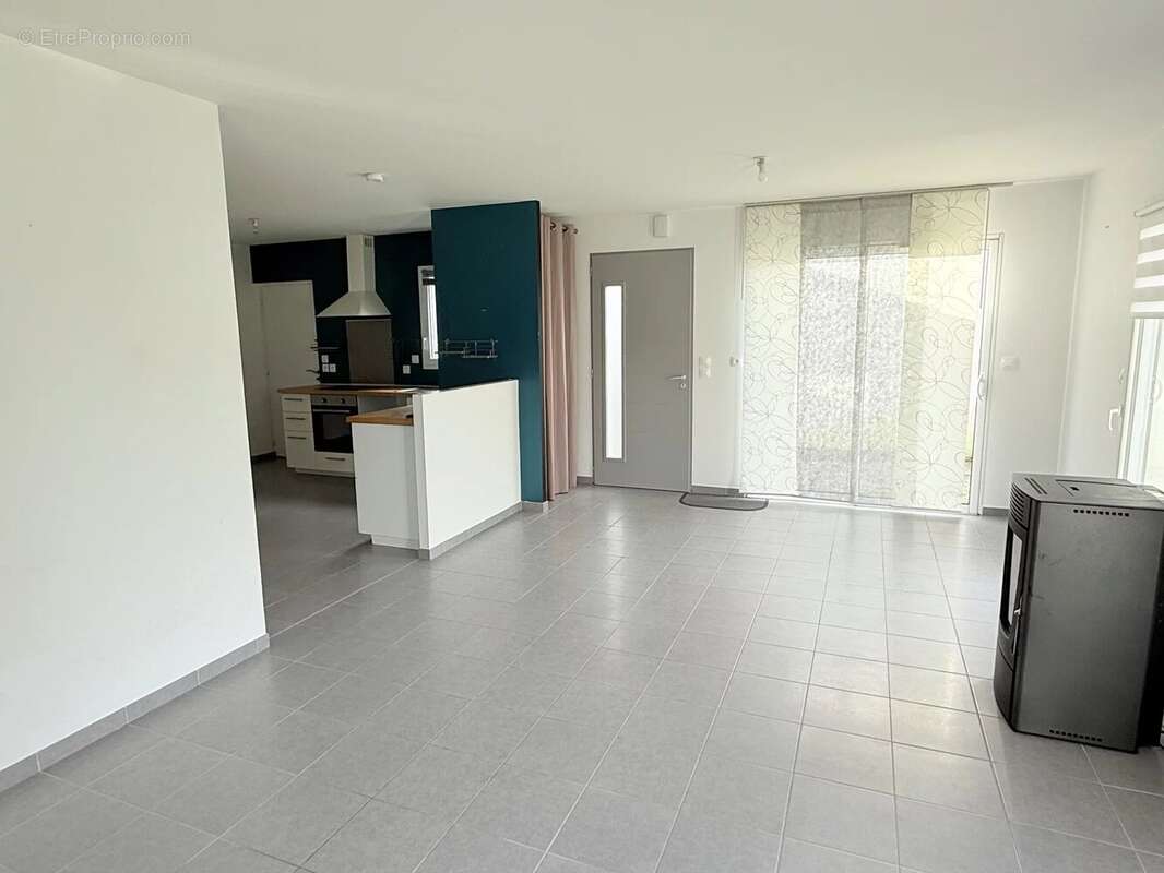 Maison - 3 pièces - photo 2