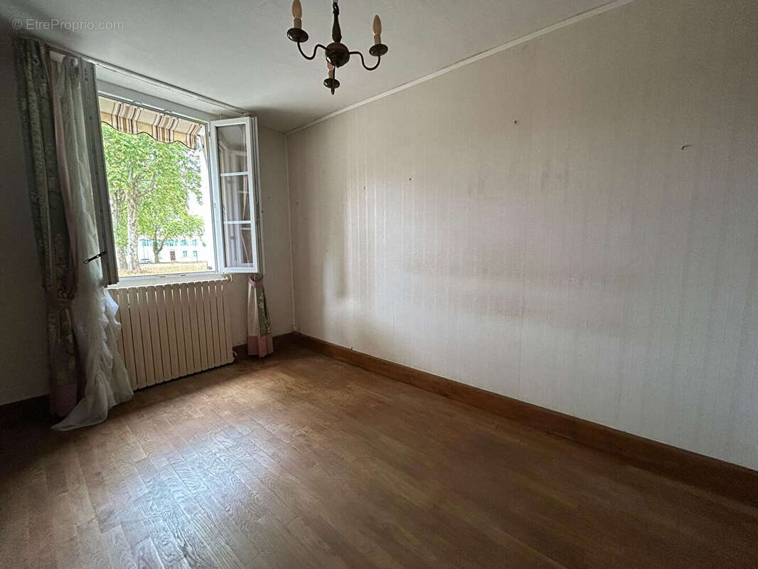 Maison à GERMIGNY-L&#039;EXEMPT