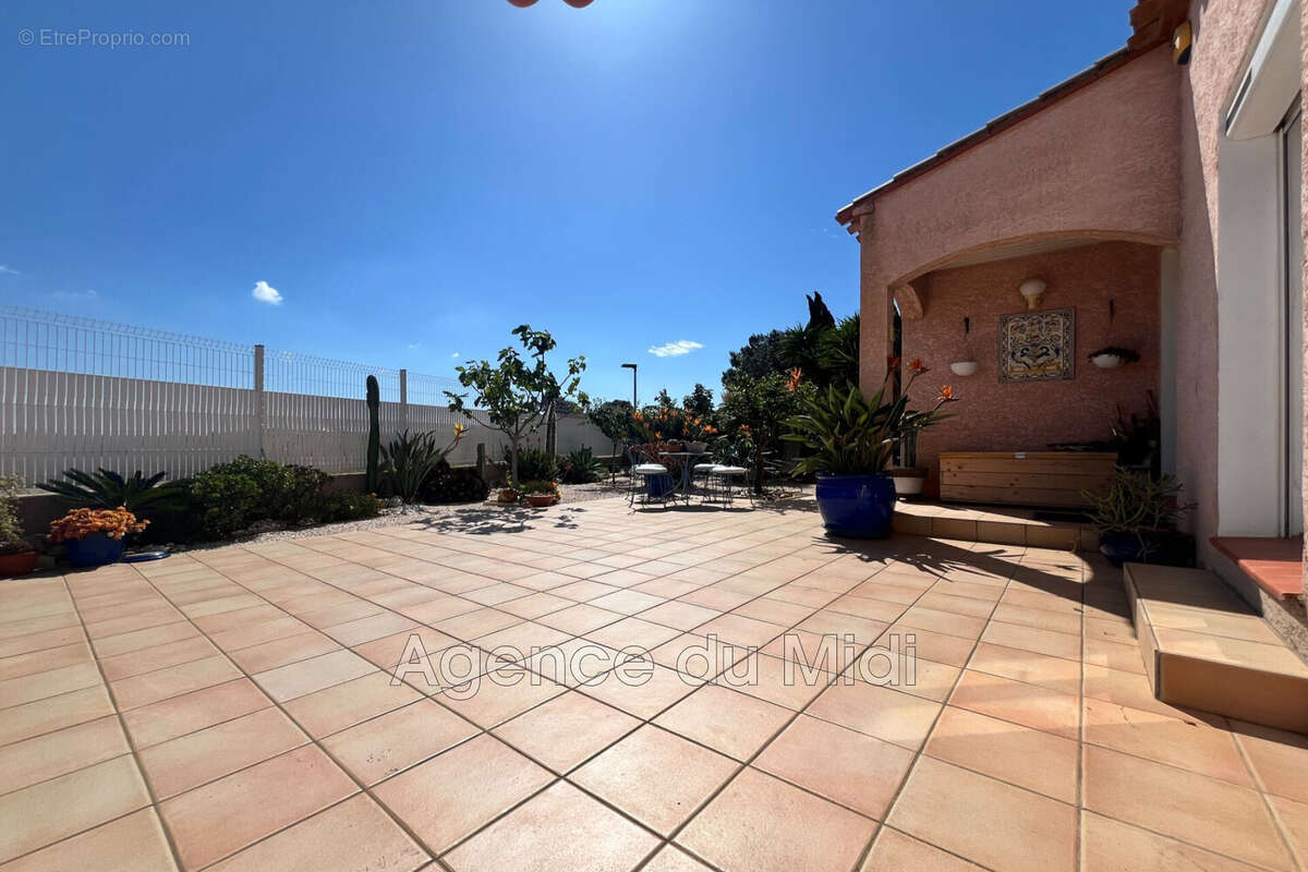 Maison 113 m² à Caves  - photo 5