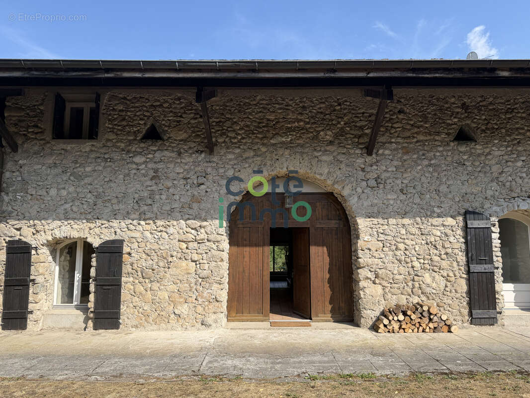 Maison à ARMOY