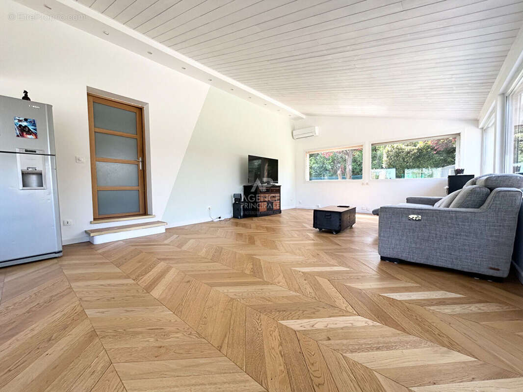 Maison à CARRIERES-SOUS-POISSY