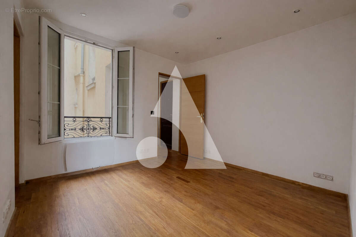 Appartement à CLICHY