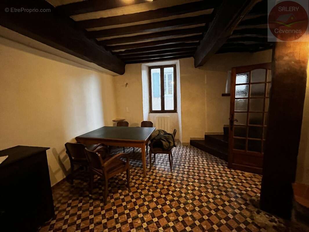 Maison à LASALLE