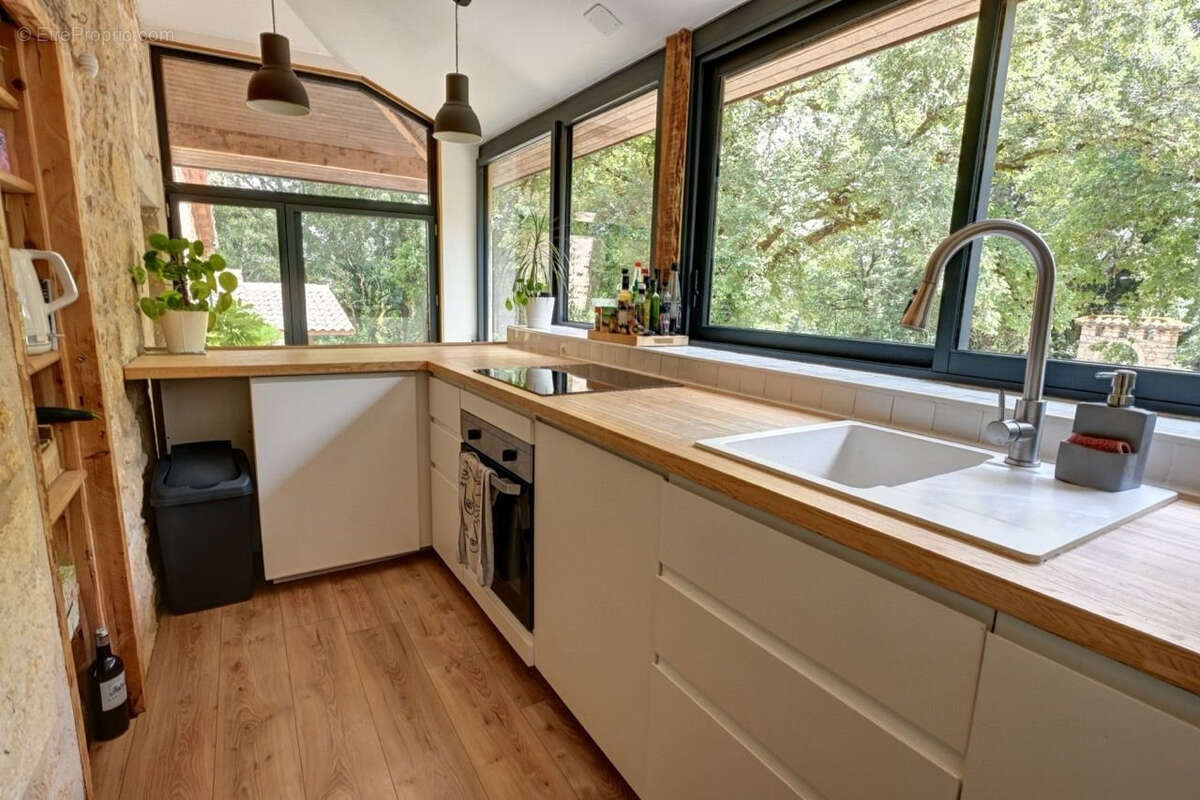 Maison à PUY-L&#039;EVEQUE