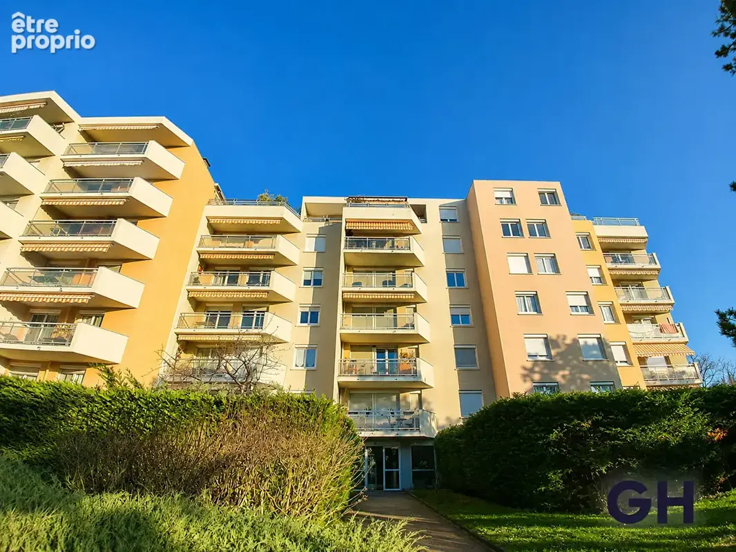 T3 de 81 m² - balcon - fort potentiel - photo 5