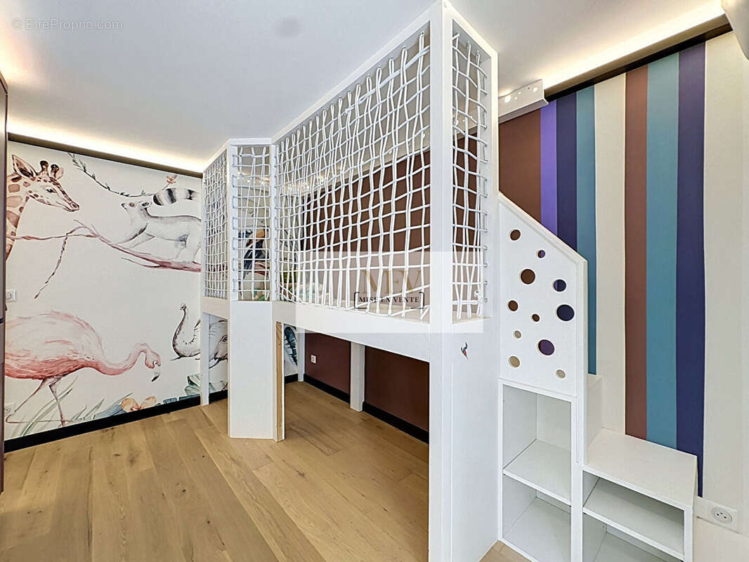 Maison de charme rénovée et agrandie 120 m² - prestations haut de gamme - terrain 293 m² - photo 12