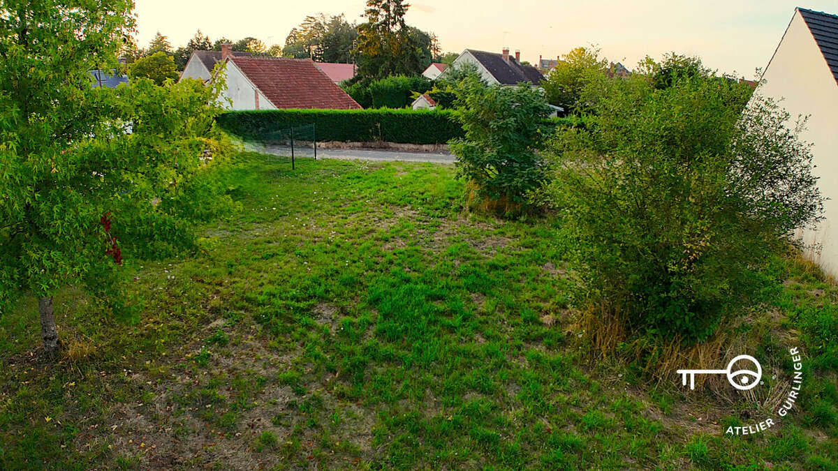 Terrain à VILLENY