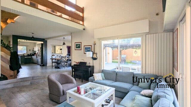 Maison à LES SORINIERES