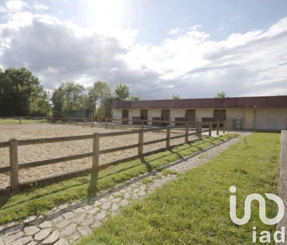 Photo 2 - Maison à SERMAISE