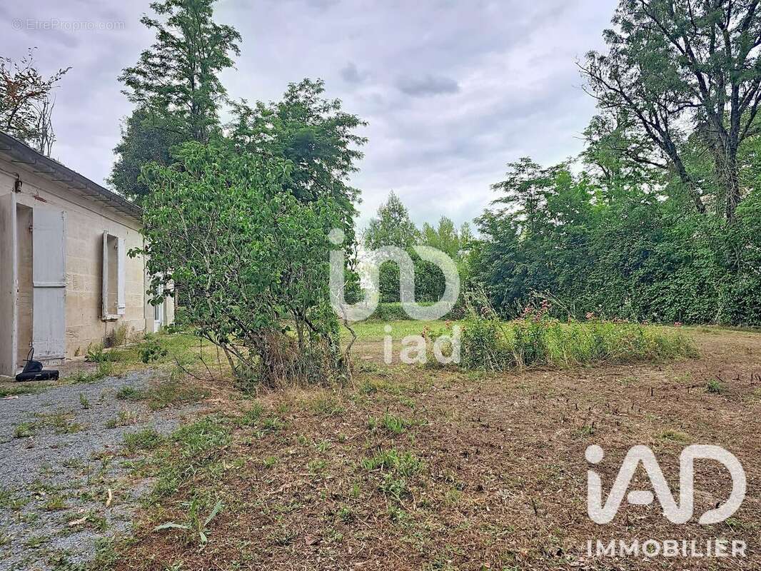 Maison 100 m² à Saint-Loubes  - photo 3