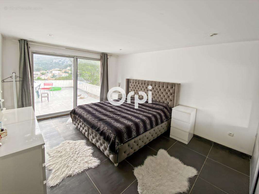 Maison à MARSEILLE-11E