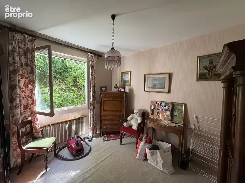 Saint-Claude, proche centre ville, Appartement 83 m2  avec place de parking couvert - photo 9
