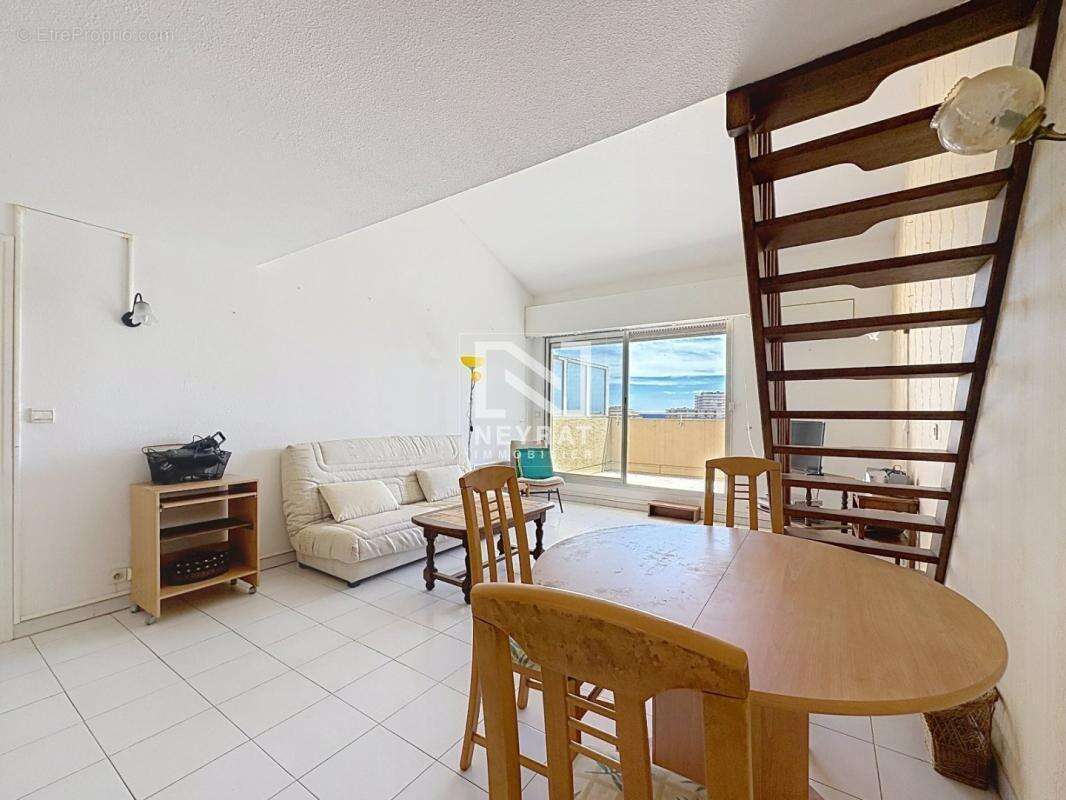 Appartement à FREJUS