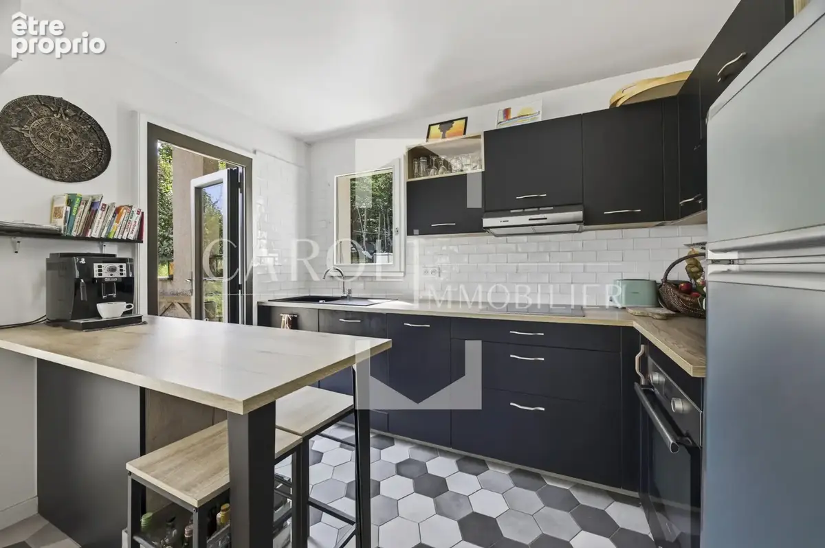 Immobilier de prestige : maison en vente avec 4 pièces à Alex - photo 6
