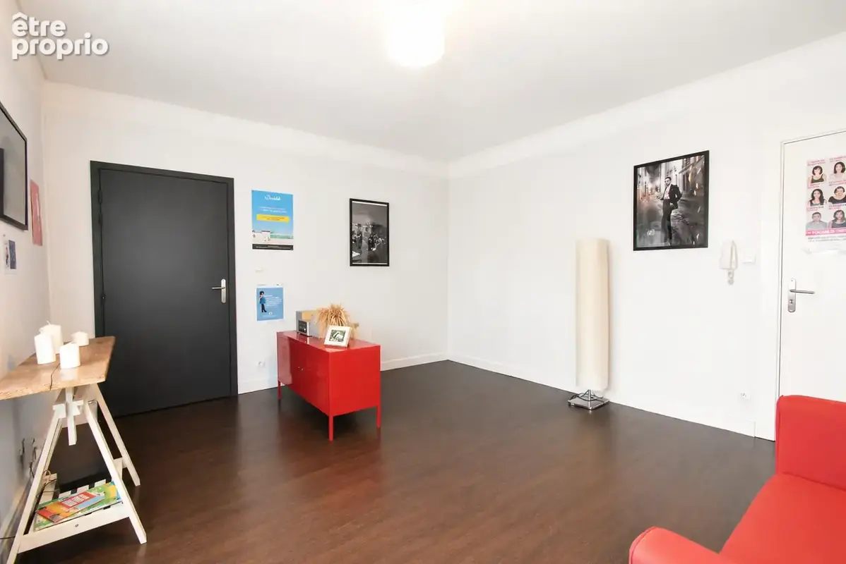 Appartement F2 à Rémilly (prox gare). - photo 2
