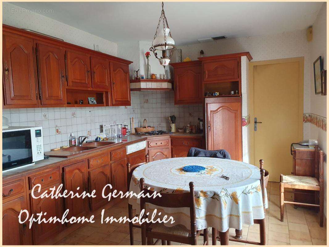 A Villalier – A vendre maison 4 chambres avec bureau, jardin, terrasses et garage - photo 3