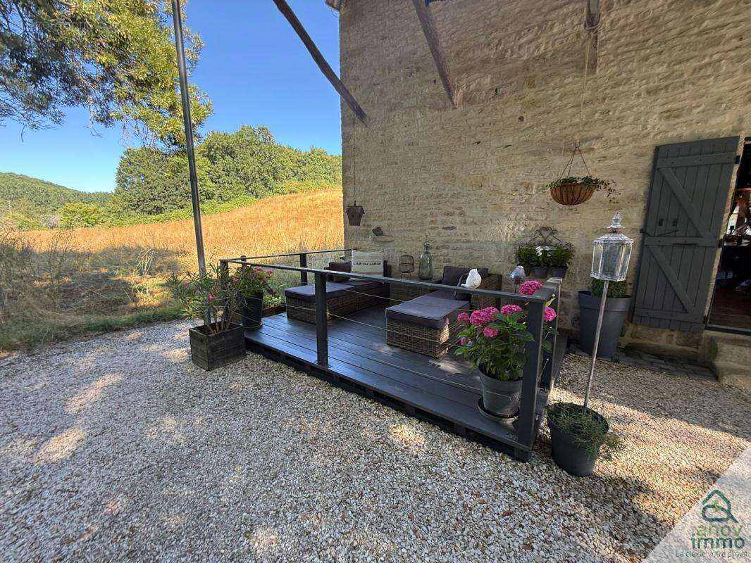 Maison à NANTEUIL-EN-VALLEE