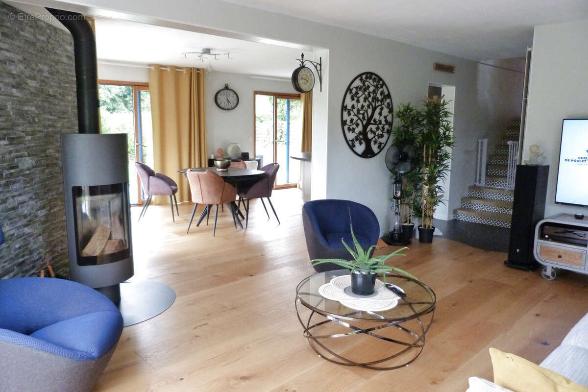 Maison à SAINT-PIERRE-DE-VARENGEVILLE