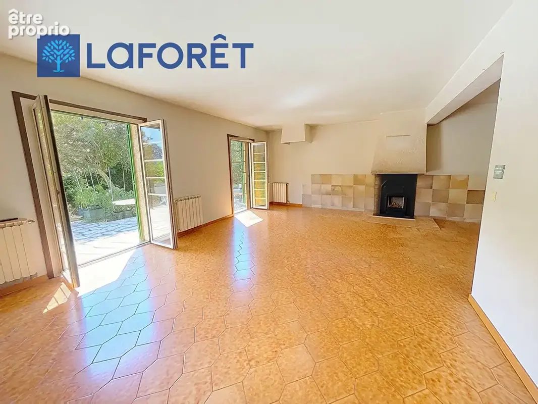Maison Cagnes Sur Mer 9 pièce(s) 200 m2 - photo 8
