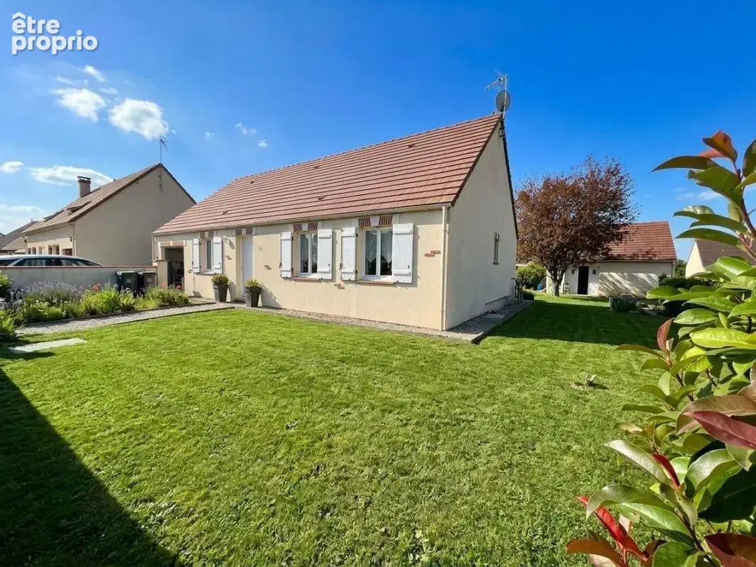 Maison à LAMOTTE-BEUVRON