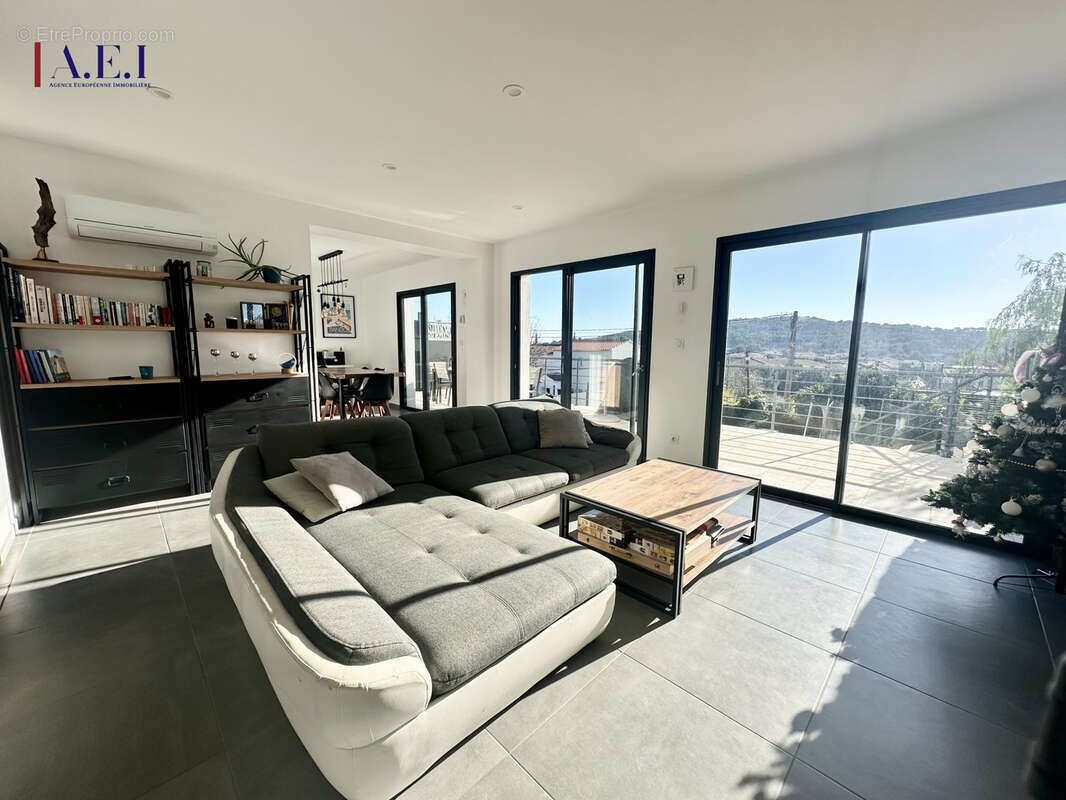 Maison à SANARY-SUR-MER