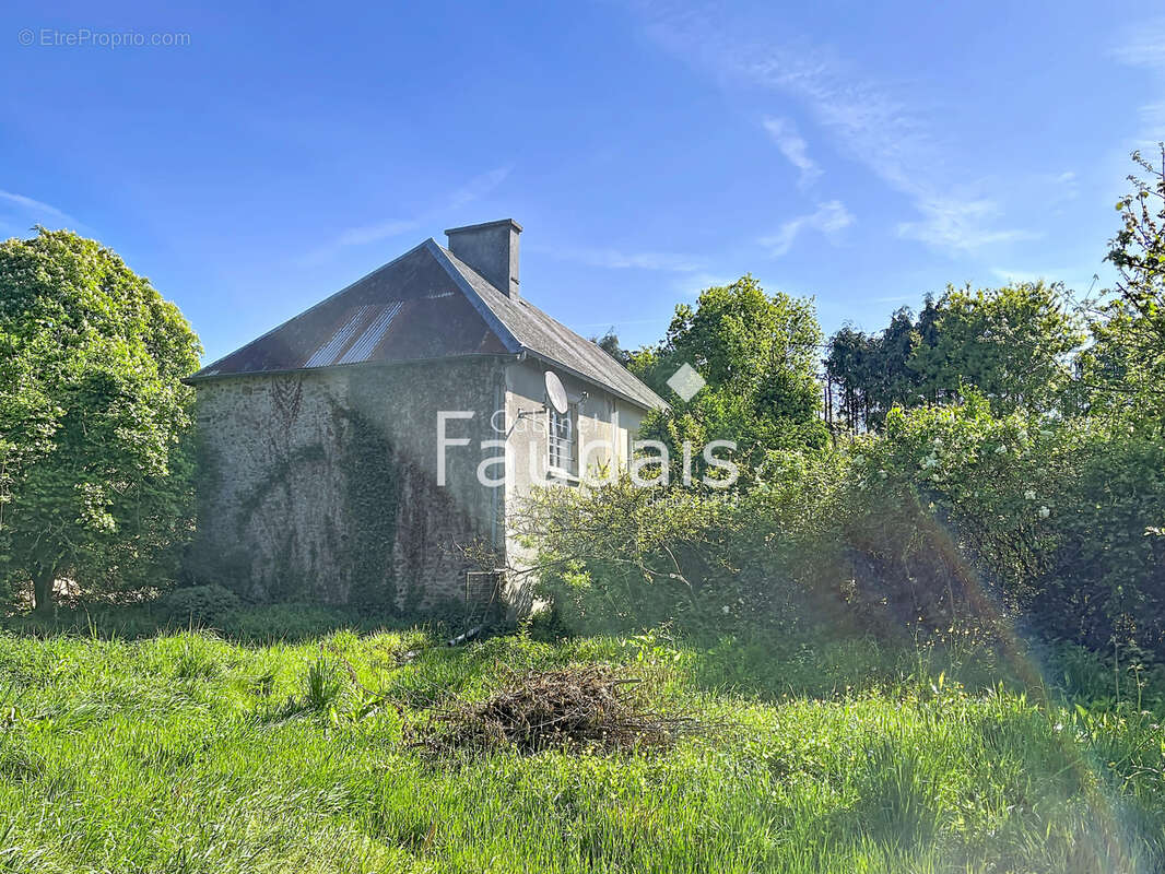 Maison à SAINT-PATRICE-DE-CLAIDS