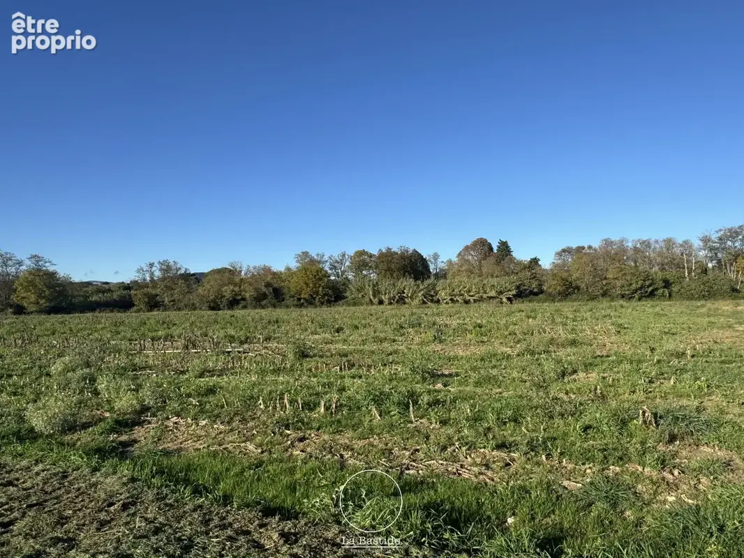 Terrain à MONTBOUCHER-SUR-JABRON
